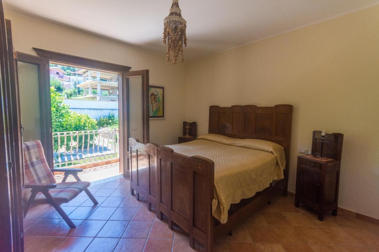 Villa Pomelia Санта Доменика Екстериор снимка
